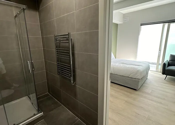 Perfect With Outdoor Patio * דבלין